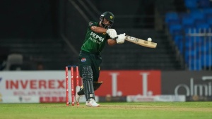 Pakistan recover from Afghanistan shocker to qualify for tri-series final